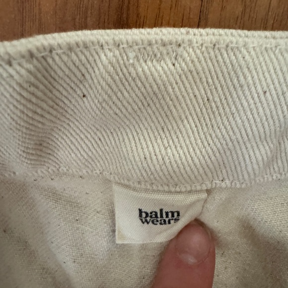 BALM WEARS: Cream high rise cargo jeans — Great condition; never been worn - Picture 4 of 4